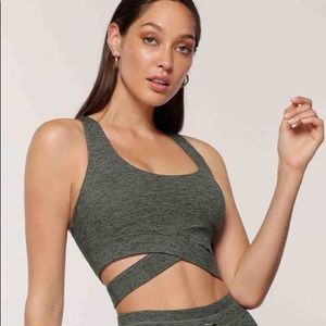 Lorna Jane Muscle Up Sports Bra XS